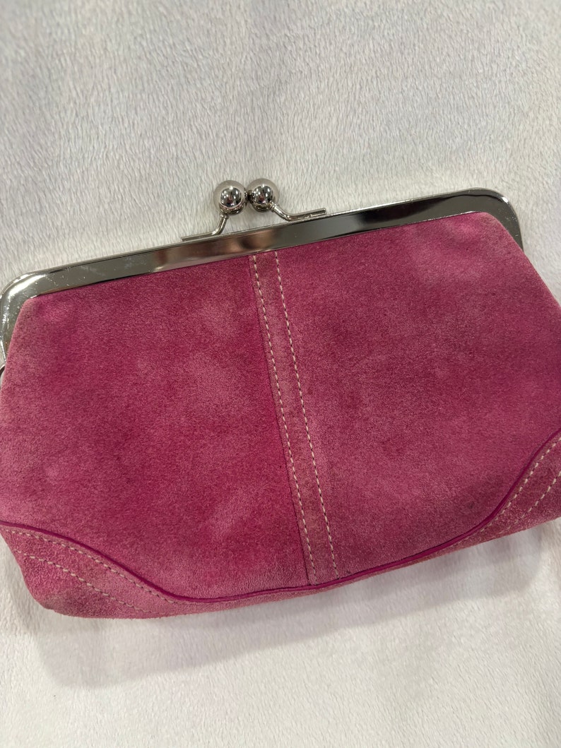 womens pink suede coach wristlet bag zdjęcie 1