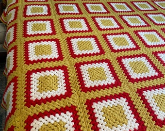 Handmade Crochet Blanket: Granny Square Design, Queen Size (87.5x77.5)