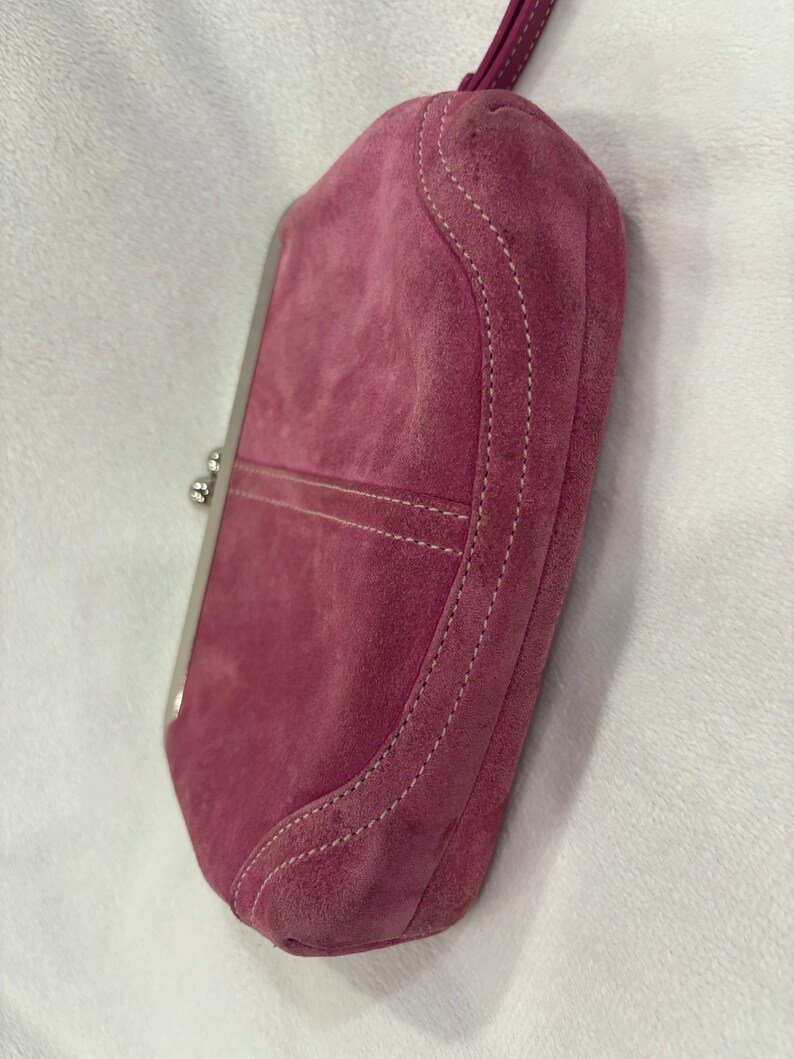 womens pink suede coach wristlet bag zdjęcie 6