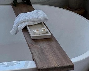 Bandeja rústica para bañera, bandeja de madera de pino vintage hecha a mano, bandeja de madera envejecida, decoración de baño, bandeja para bañera