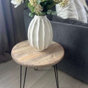 Weather Wood end table, Rustic distressed wood side table, Round end table, Accent table with metal hairpin legs, Tripod end table