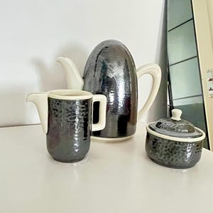Vintage Art Deco Insulated Ceramic Teapot & Sugar Bowl Set, Germany – Retro White Ceramic with Metal Frame