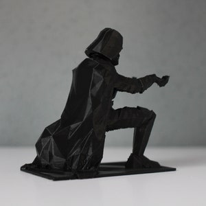 3D Printed Darth Vader Pen Holder The Dark Side of Desk Organization Bild 5