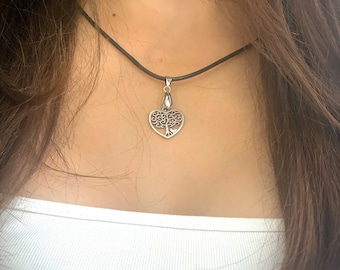 heart pendant necklace