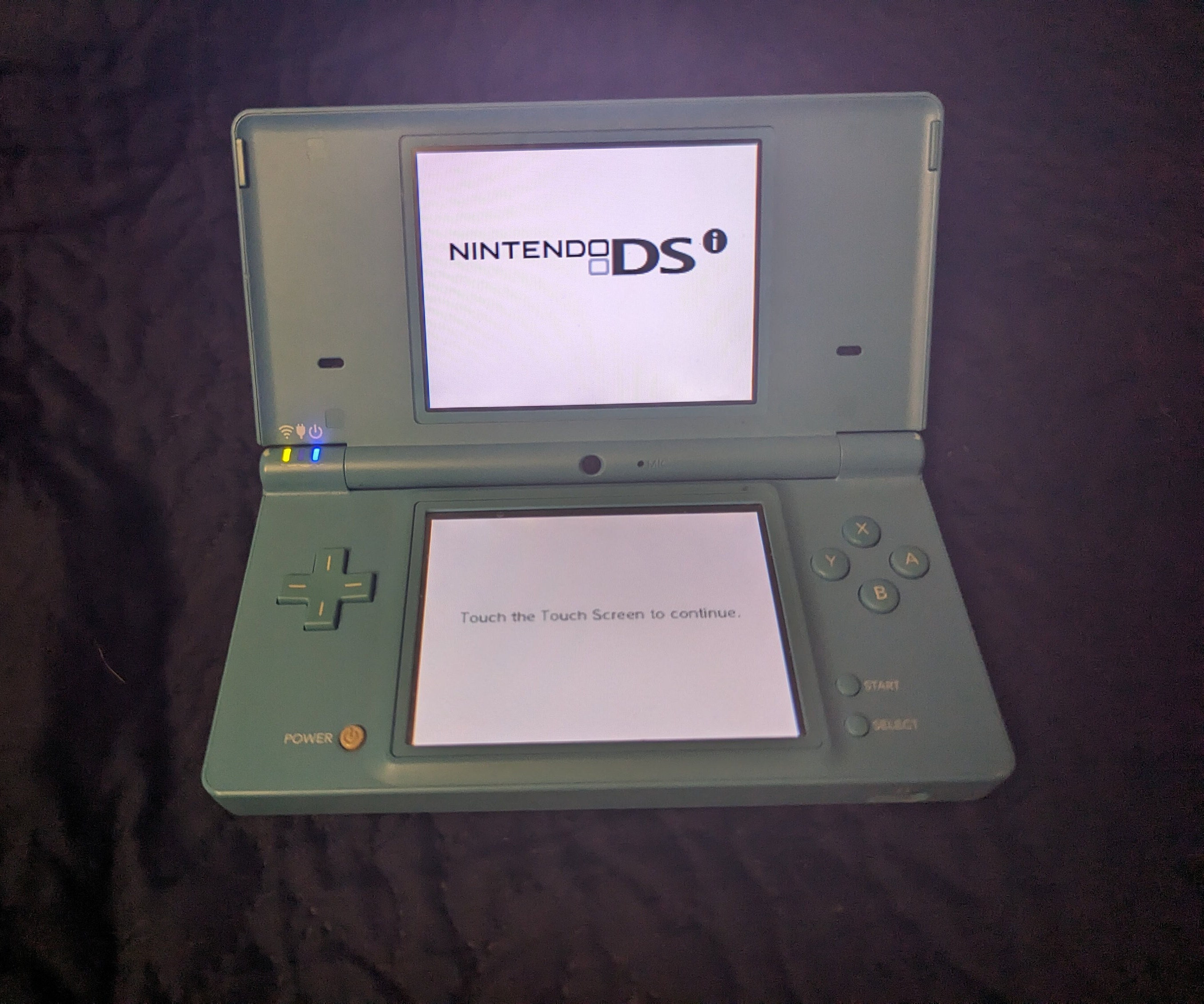 MODDED Nintendo Dsi XL Black Gray Edition. With 5000 Games. 