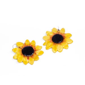 Sun Flora, Sunflower Dangle Earrings, Clay Earrings, Clay Fall earrings, Polymer Clay Sunflower earrings, Sun flower Earring, Flower earring