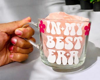 Taza de cristal personalizada "En mi época" / Diseño floral rosa, capacidad de 36 cl.