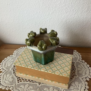 Vintage Frog Army Pottery Planter