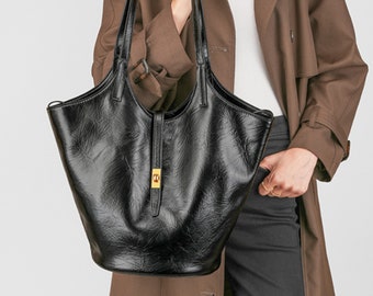 Valentino Orlandi Burgundy Patent Leather Shoulder Purse Statement Bag