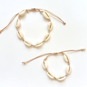 COWRIE SHELLS anklet , cowrie shell bracelet. adjustable bracelet. summer jewelry. Beach, fun, gifts. matching cowrie shells jewelry.
