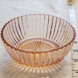 Queen Mary vintage fruit bowl  4.25&quot;