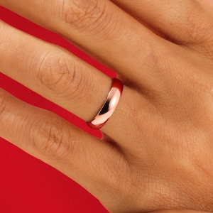 4 mm Polished Dome 10k / 14k / 18k Solid Rose Gold Wedding Band for Men and Women / Comfort Fit Wedding Ring with Free Engraving
