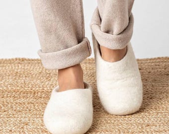 Handmade Felted Unisex Wool Slippers – Cozy, Natural Comfort