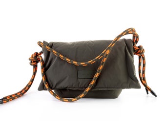 Bolsa de almohada acolchada, Bolsa de solapa acolchada con correa de cuerda paracord, Bolso de hombro Cushy, Bolso de solapa estilo Tote con trampa de hombro colorida