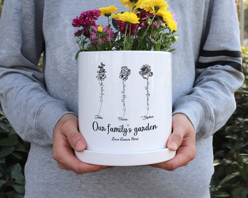 Custom Grandma's Garden Plant Pot,Personalized Birth Flower Pots, Grandma Gifts,Garden of Love Flower Pot,Gift for Mom image 2