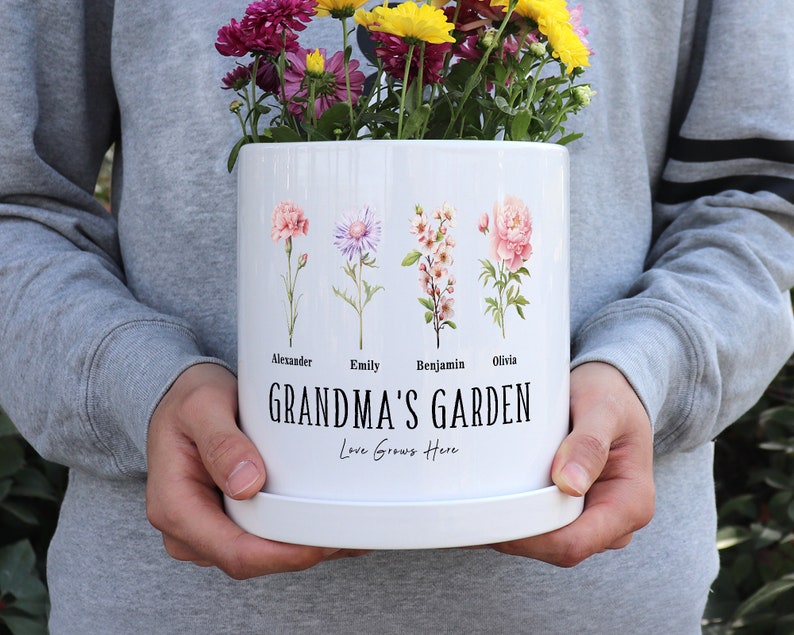 Grandma's GiftPersonalized Birth Month Flower plant Pot,Custom Grandma's Garden,Plant Pot,Mother's Day GiftsMom Gifts from Daughter image 2