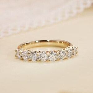 Round Moissanite Wedding Band/14K White Gold Ring/Vintage Wedding Band for Women/Anniversary Ring/Art Deco Ring/Moissanite Engagement Ring