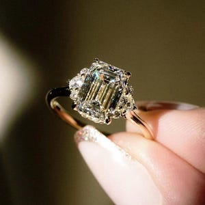 2,81 Ct Moissanite Smaragd Cut Verlobungsring, Moissanite Verlobungsring, Hidden Halo Smaragd Cut Ring