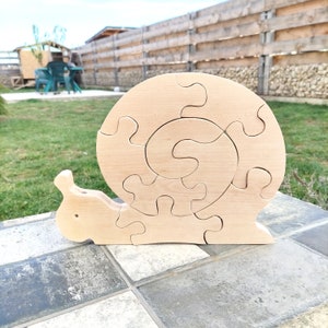 Handmade Wooden Snail Puzzle Toddler Toy With Big Pieces Montessori Inspired Toy Jigsaw for Kids Easter Educational Eco Gift for Toddlers
