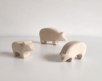 Handmade Wooden Pig Family Toy Set Paint Yourself Figurines Montessori for Children Education Waldorf DIY Gift for Birthday Easter Christmas