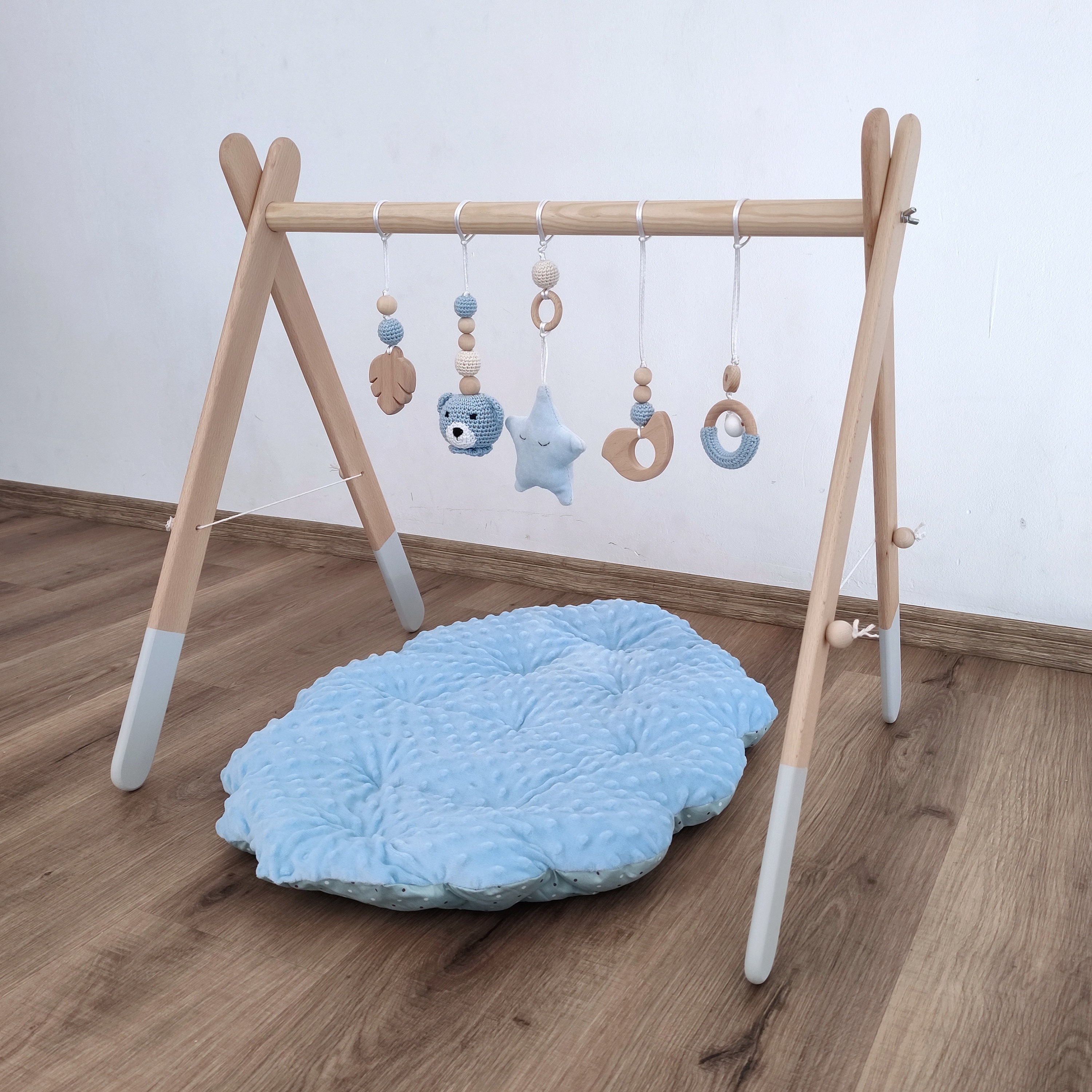 Cherieswood: Palestrina Neonato Montessori, Palestrina Neonato Legno. Fatta  a mano in legno di Faggio con soffice materassino e ciondoli in tessuto.  Idea regalo educativa per bambino 0-6 mesi. : : Prima infanzia