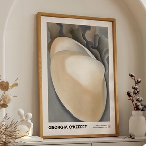 Georgia O'Keeffe Tan Clam Shell Art Print, Vintage Coastal Wall Art, Beach House Decor