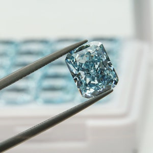 Set of 20pcs high carbon cubic zircon diamond 8x10mm sky blue radiant 4ct each