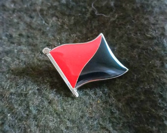 Anarchist Flag Pin | Anarchy Pin | Anarcho-Communist Pin | Red Black Flag Pin | Backpack Pin | Clothing Pin | Friendship Gift | Anarchism