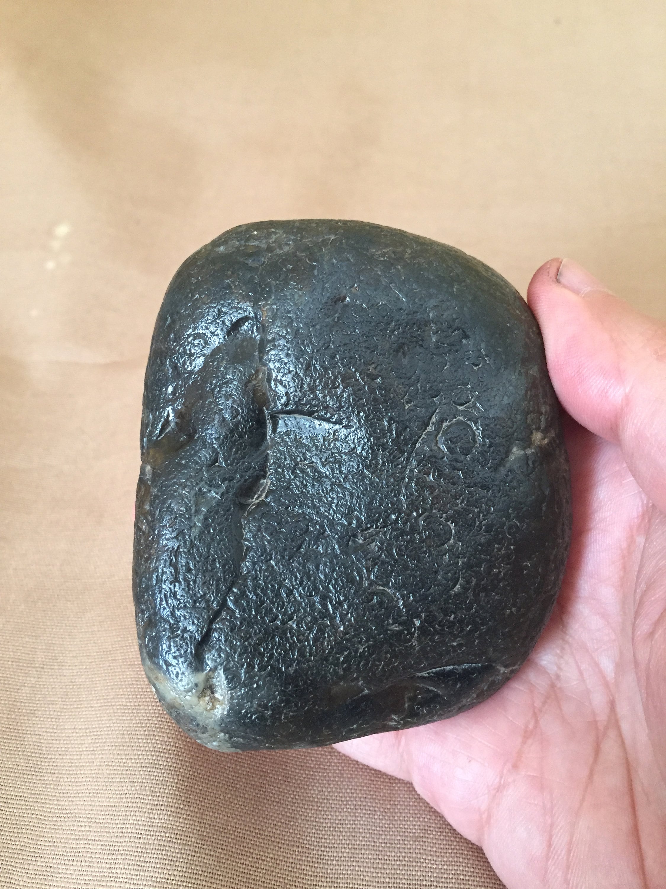 j*k様 ［超激レア］STONE  ブラック クルーネック トレーナ Rough Black Diamond - 1728 Ct Raw Carbonado Gemstone for Artisan