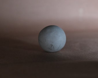 ホワイト　石　球体 ボールストーン 白 磨き（Φ200mm）｜庭ガーデニングの粋でおしゃれな石