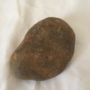 Météorite brute, pierre de météorite lunaire de 4 300 carats pour l&#39;énergie cosmique, chercheurs spirituels, anniversaire