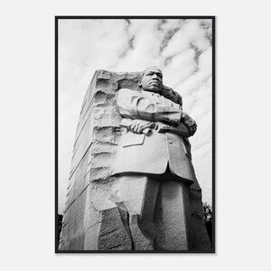 Monumento a Martin Luther King Jr., Washington D. C. - Impresión fotográfica enmarcada - Decoración del hogar - Fotografía en blanco y negro - Regalo de viaje