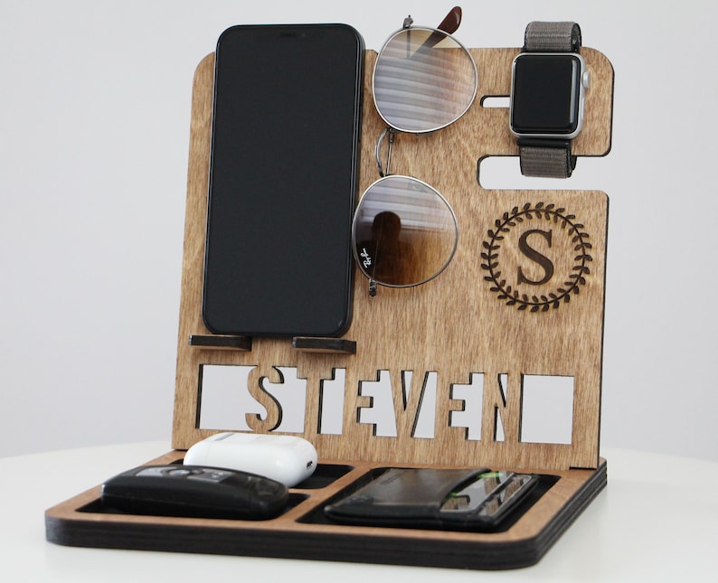 Personalized Docking Station Men, Gift For Him, Gift for Men, Wooden Docking Station, Gift for Boyfriend, Gift for Husband, Anniversary Gift image 4