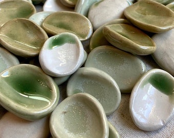 finger comforter, relaxation stone, ceramic relaxation pebble, shades of green