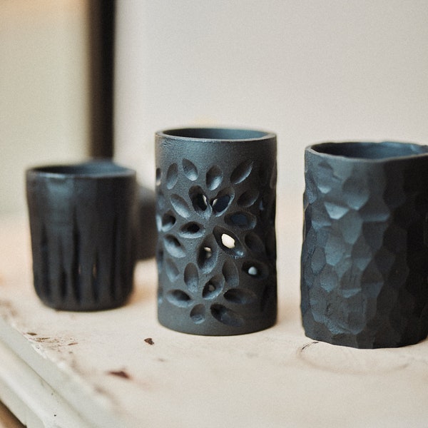 Ceramic candle holder/tea light holder, in black stoneware