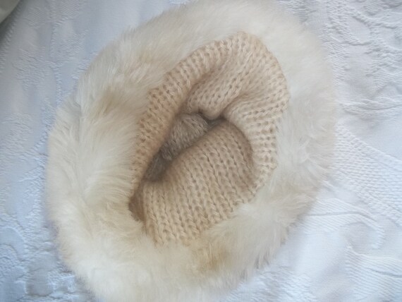White Knitted Long Fur Toboggan Beanie Hat One Si… - image 7