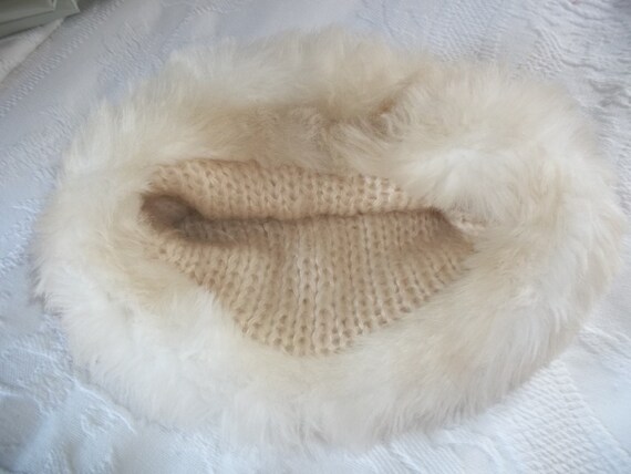 White Knitted Long Fur Toboggan Beanie Hat One Si… - image 4