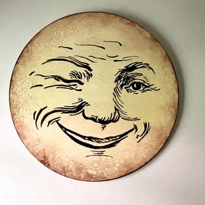 Hand Painted winking Moon on Round Wood Plaque, Whimsical Man in the Moon Wall Hanging, Garden Wall Plaque, Nursery Decor, Halloween Decor