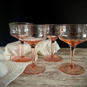 Set of 4 vintage Heisy Yeoman Long Stemmed Flamingo Pink Diamond Optic Depression Glass Sherbert Glassware