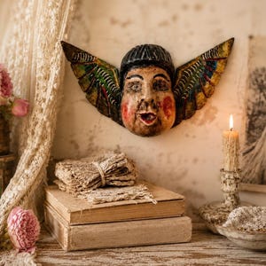 Vintage handgesneden Mexicaanse cacheton cherubijn buste muur hangend, originele polychrome volkskunst, geschilderde houten engel