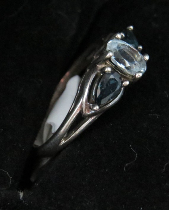 Blue & White Sapphire Ring - image 5