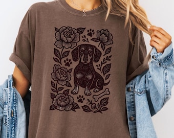 Dachshunds T-Shirt, Dachshund in a Linoprint woodlandcore Shirt, Folk Art Doxie Mama TShirt, Vintage Cottagecore Graphic Tee, Woodland