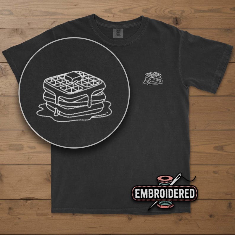 Camiseta bordada con colores Waffles Comfort, camisa Waffles, regalo Waffles imagen 1
