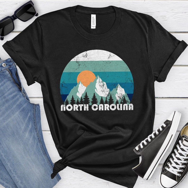 North Carolina T-shirt, Retro North Carolina Shirt, Vintage North Carolina Tee, North Carolina Shirts, North Carolina Shirt for Men or Women