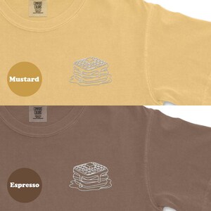 Camiseta bordada con colores Waffles Comfort, camisa Waffles, regalo Waffles imagen 9