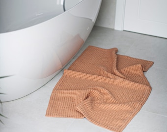 Waffle linen bath mat. Linen bath mat. Absorbent & high quality bath mat