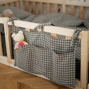 Linen pocket organiser. Baby bed pocket organiser. Baby crib pocket organiser