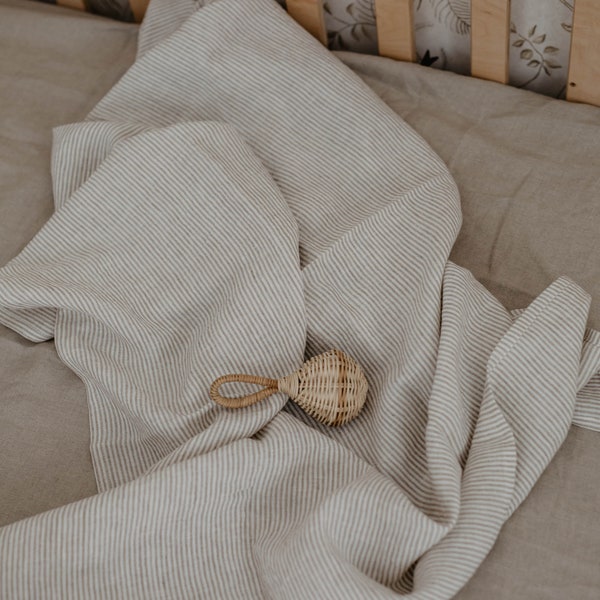 Linen baby swaddle. Linen baby blanket