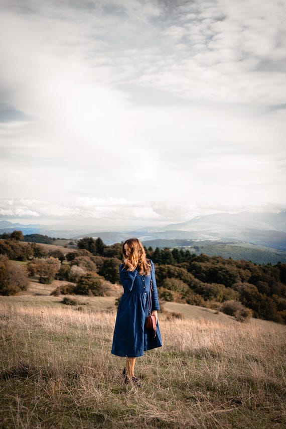 Women's Linen Dress GU Mama. Vintage Inspired Linen Dress With Wooden  Buttons. Long Linen Dress in Deep Blue - Etsy