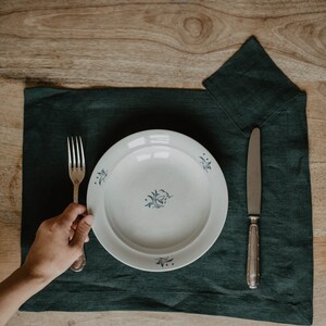 Linen placemat set. Pre-washed and softened linen placemats Forest Green